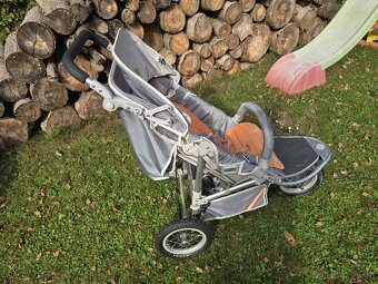 Kočárek Red Castle - 3