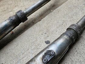 Jawa 175 - vyfuky a kolena - 3