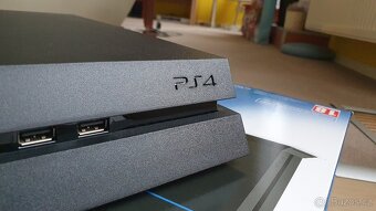 SONY PlayStation 4 + PlayStation VR + PS CAMERA + HRY - 3