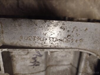 Náhradní díly - 3