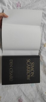 kniha Den císařů Simon Scarrow - 3