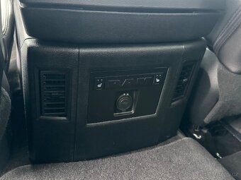 Dodge RAM 1500 - 3