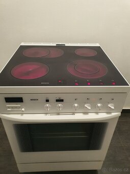 sporák sklokeramický Bosch 60cm, horkovzduch, pyrol. - 3