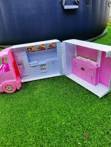 Karavan Dining Truck - 3