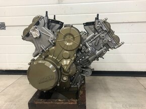 Ducati Panigale v2,959, 1199 - 3