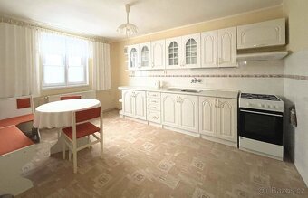 Prodej domu s dvěma bytovými jednotkami, 240 m² - Nový Bor - 3