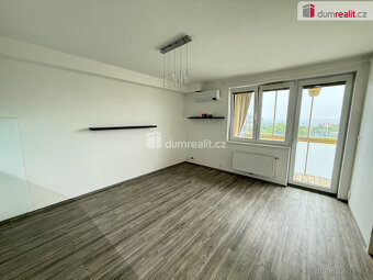 Pronájem bytu 3+kk 70 m2 lodžie garážové stání - 3