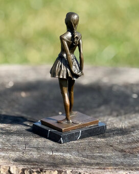 Bronzová socha Tanečnice baletka Degas – elegantní baletní - 3