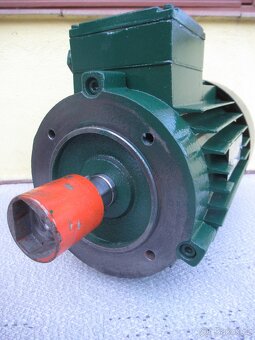 Přírubový elektromotor 380V.1,5kw-1410ot.nejen na DARLING. - 3