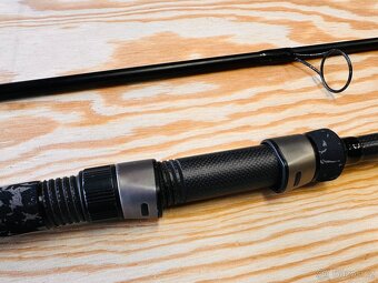 KAPROVÝ PRUT FORGE TACKLE FORGE BULLET CARP ROD 3,0 M / 3,5 - 3