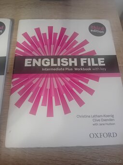English file intermediate plus - 3
