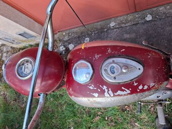 Jawa 250 Kývačka - 3