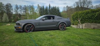 Ford Mustang - 3