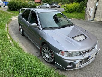 Mitsubishi Lancer Evolution IV - 3