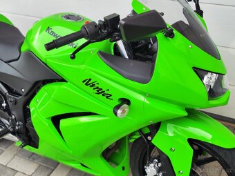 Kawasaki ninja 250 / Top stav / málo najeto - 3