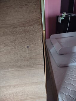 Vysoká skříň/regál s kytičkou - 3