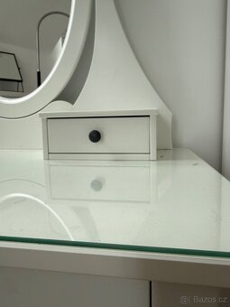 Toaletní stolek se zrcadlem IKEA + stolicka - 3