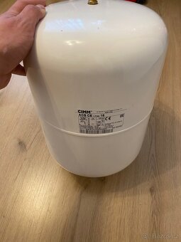 Expanzní nádoba na vodu 18L - 3