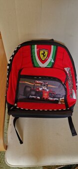 Batoh  a cestovní kufr Scuderia Ferrari - 3