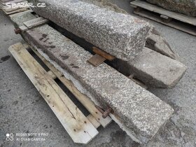 Stará kamenná futra, ostění, dveře, žulová futra - 3