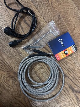 Kompletní set - Squier Stratocaster by Fender, combo Orange - 3