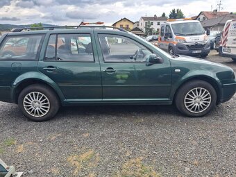 VW Golf kombi 1,6i - 3