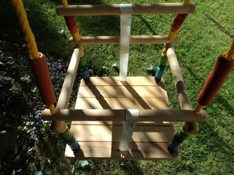 dětská houpačka dřevěná - 3