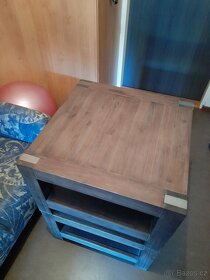Noční stolky z masivu - 3