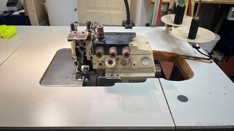 Prumyslovy overlock Mauzer - 3