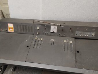 Veřejný rozhlas a psací stroj - 3