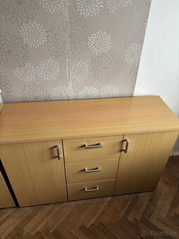 Komoda - 3