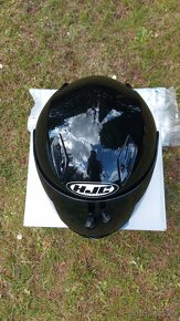 Černá helma hjc - 3