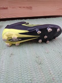 Kopačky Umbro Velocita Premier HG - 3