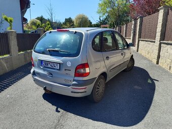 Renault Scénic - 3