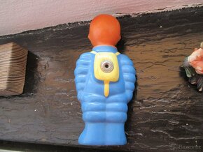 Gumová hračka ,,KOSMONAUT,,od Libuše Niklové - 3