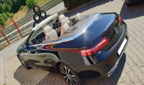 Mercedes Benz E 220d AMG CABRIO BÉŽOVÁ KŮŽE,TOP STAV - 3