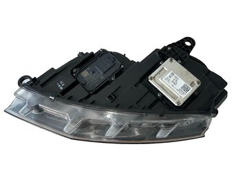 Pravý biXenon xenon světlo AFS LED 5E1941016B Škoda Octavia - 3