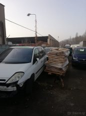 Peugeot 807, Citroën C8, Fiat Ulysse, Lancia Phedra - 3