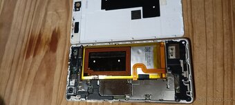 Nabízím funkční telefon Huawei P8 lite - 3