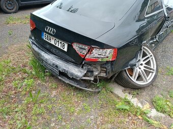 Bouraná Audi A5 3.0 TDI Coupe - 3