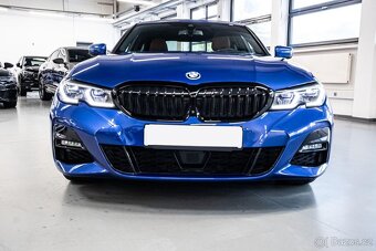 BMW 330 - 3
