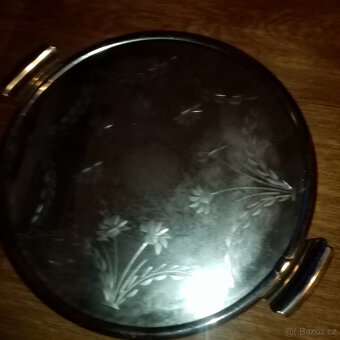 Prodám staré skleněné a zrcadlové tácy. - 3
