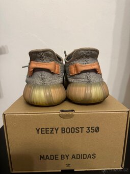 Adidas Yeezy Boost - 3
