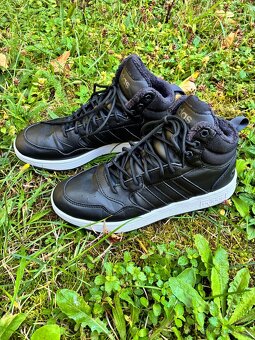 Černé kotníkové vyteplené boty Adidas vel. 42 2/3 - 3