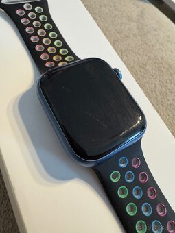 Chytré hodinky Apple Watch 7 45mm - 3