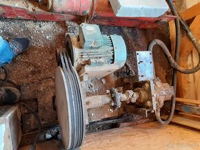 Briketovací lis - 3