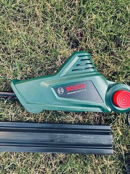 Plotostřih teleskopický Bosch baterie/nabiječka - 3
