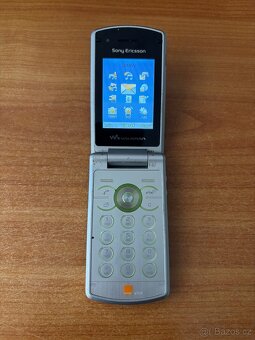 Sony Ericsson W508 - 3
