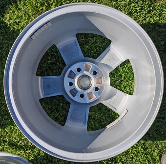 Nové Alu Škoda 5x100 R16 1U0 601 025 M - 3