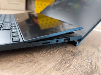 ASUS ZenBook Duo 14 UX482EG-KA194R Celestial Blue kovový - 3